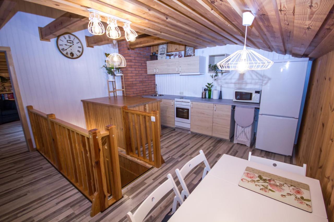 Flower Apartment Ventspils Exterior foto
