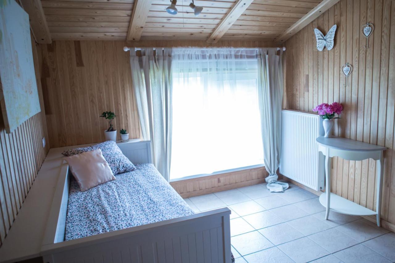 Flower Apartment Ventspils Exterior foto